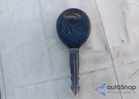 2001 Dodge Dakota Slt/Sport z USA, uszkodzony, nr VIN 1B7GG2AX81S127263